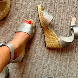 Vince Camaro silver wedge sandal with ankle strap. Espadrille heel